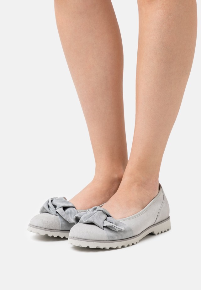 Beige Ballerina\s Gabor