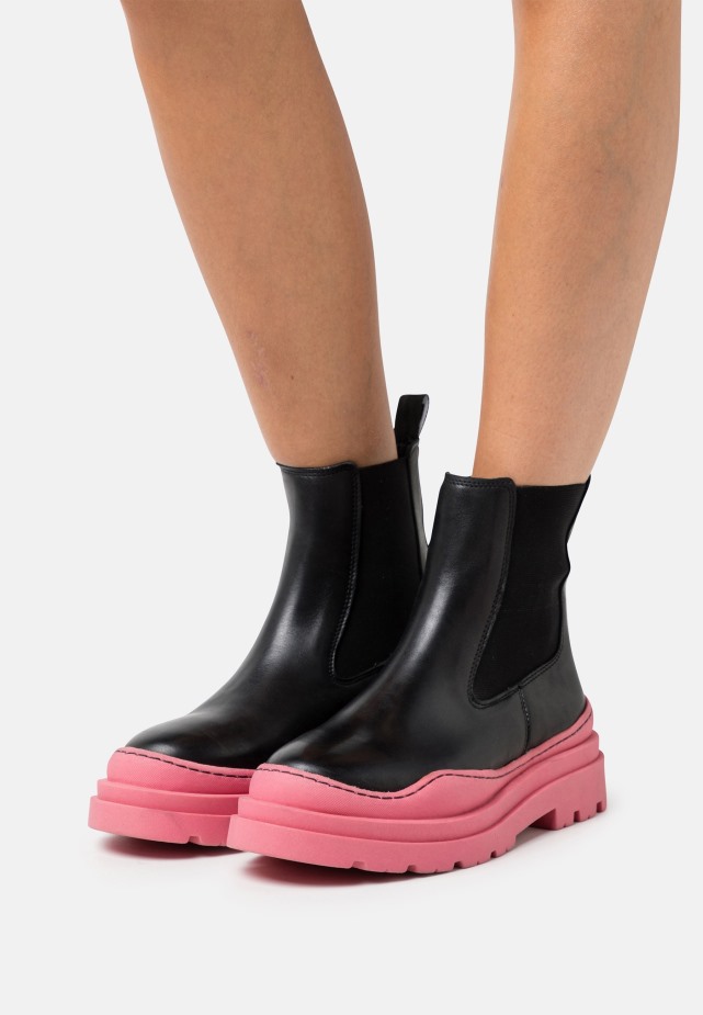 Dames Enkellaarzen Met Plateauzool Zwart Gabor