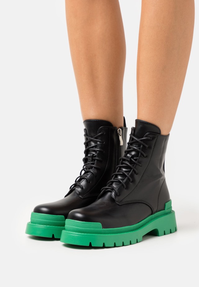 Dames Enkellaarzen Met Plateauzool Zwart Gabor