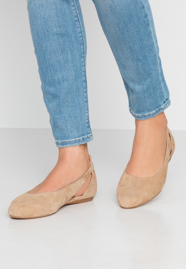 Desert Ballerina\s Gabor