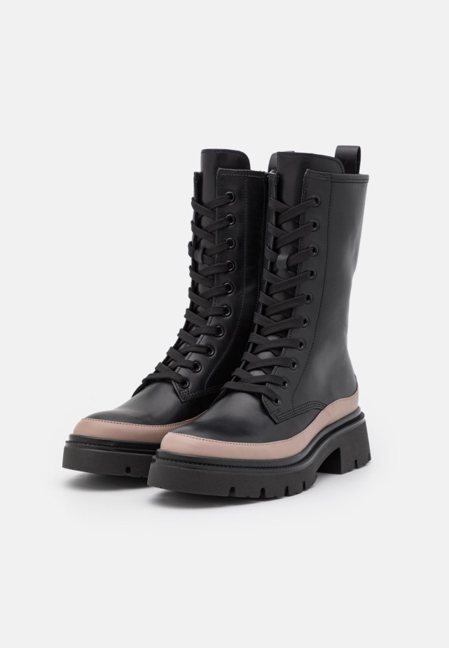 Donker Nudekleurige Gabor Enkellaarsjes Met Veters