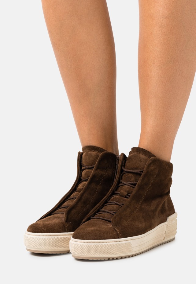 Gabor Enkellaarzen Met Plateauzool Pepper/creme