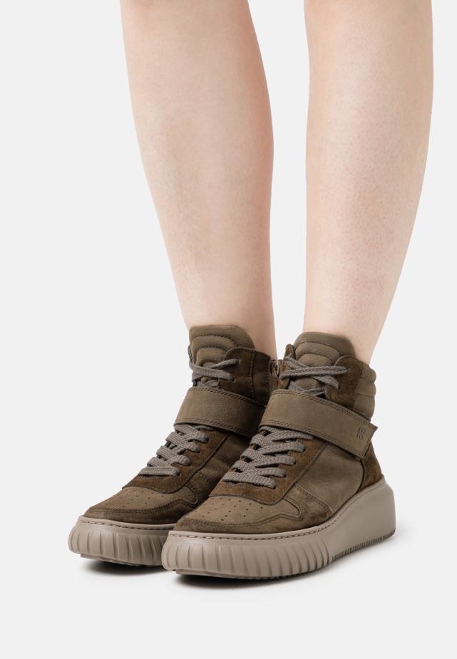 Gabor Hoge Sneakers Zwart