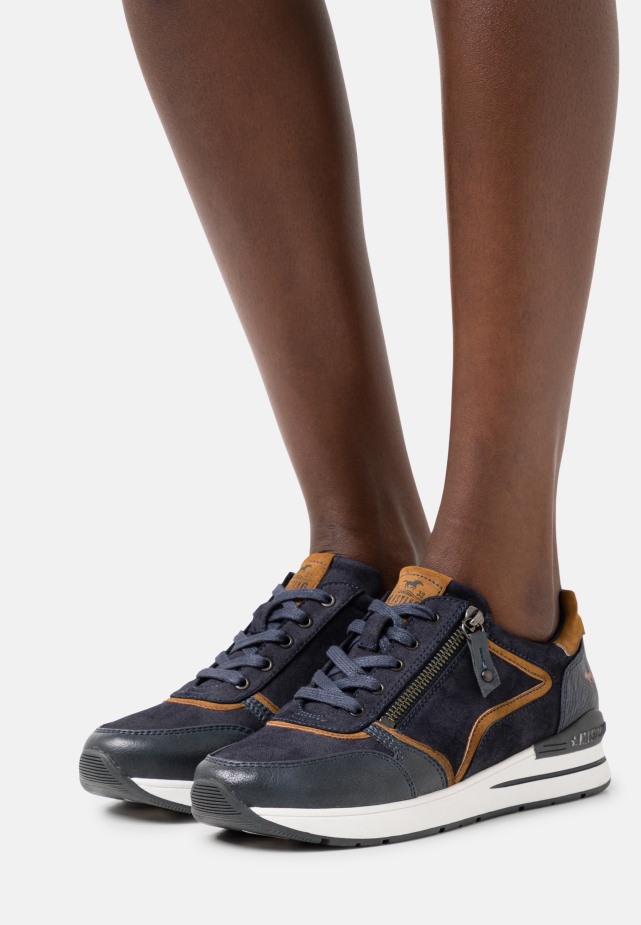 Gabor Hoge Sneakers Zwart