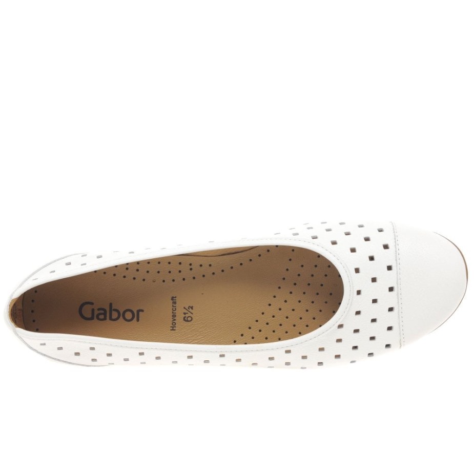 Gabor Ruche Dames Casual Schoenen Met Geperforeerd Detail Wit