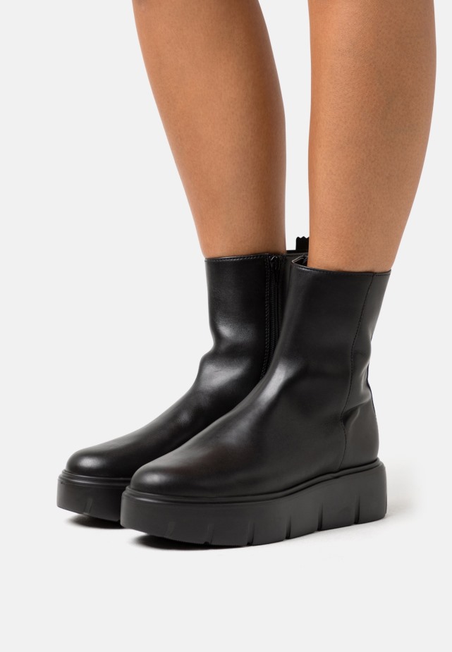 Plateau Enkellaarzen Gabor Zwart