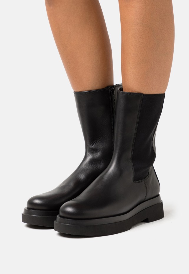 Plateaulaarzen Zwart Gabor