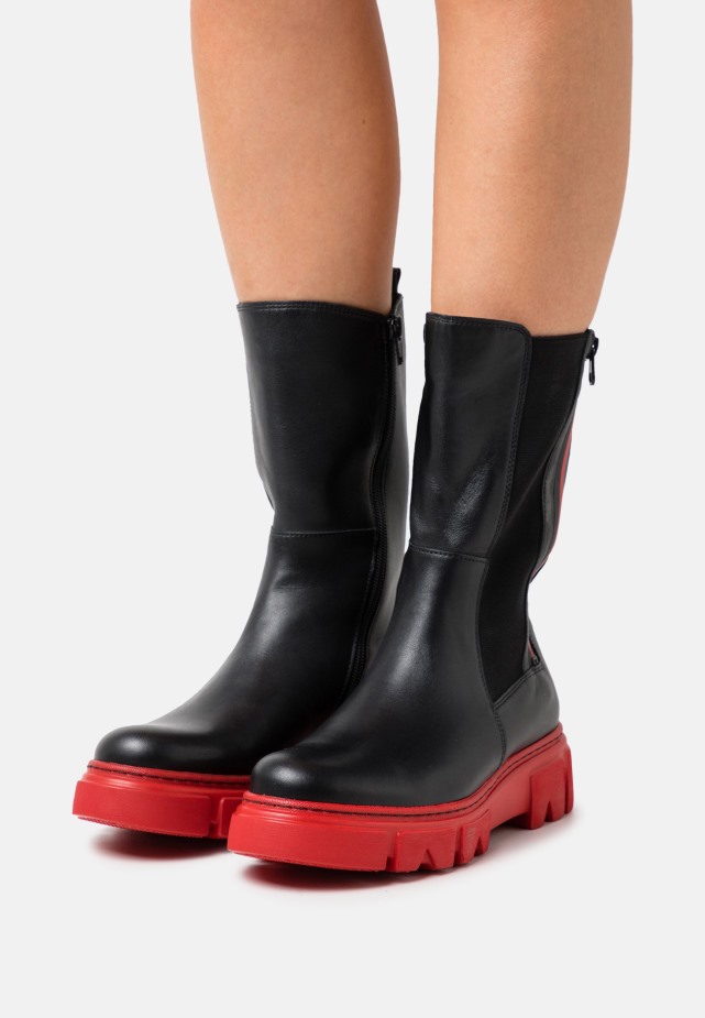 Trainers Gabor Latosso