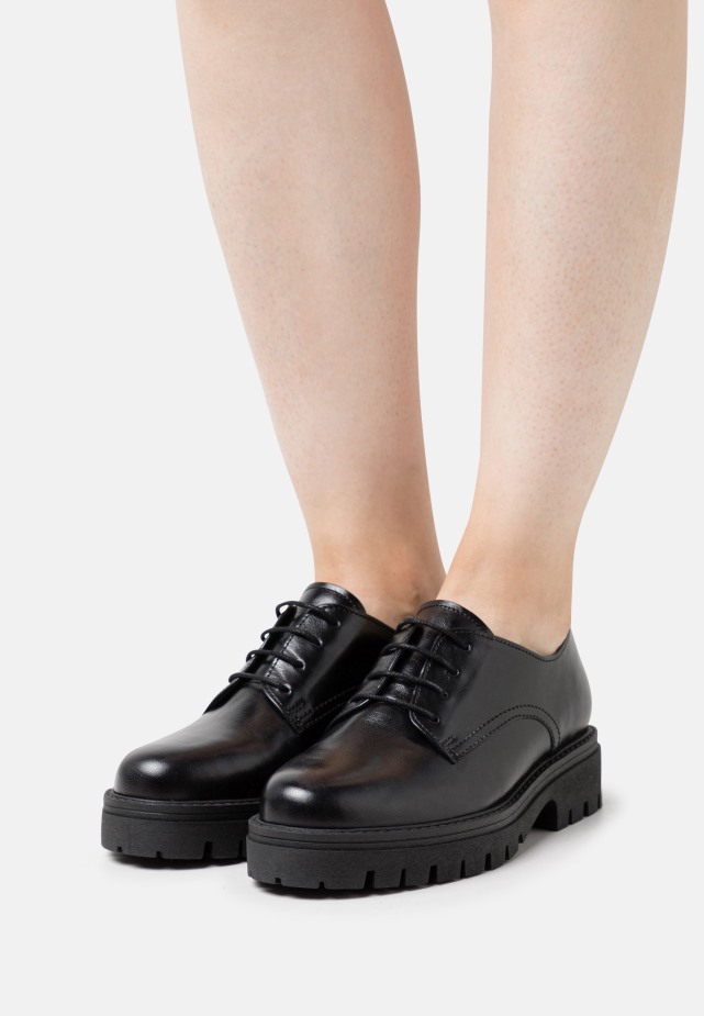 Veterschoenen Zwarte Gabor