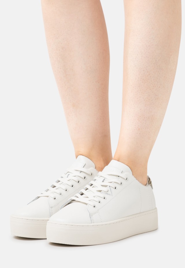 Weiss Sneakers Gabor