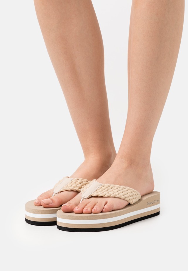 Witte Gabor T-bar Sandalen