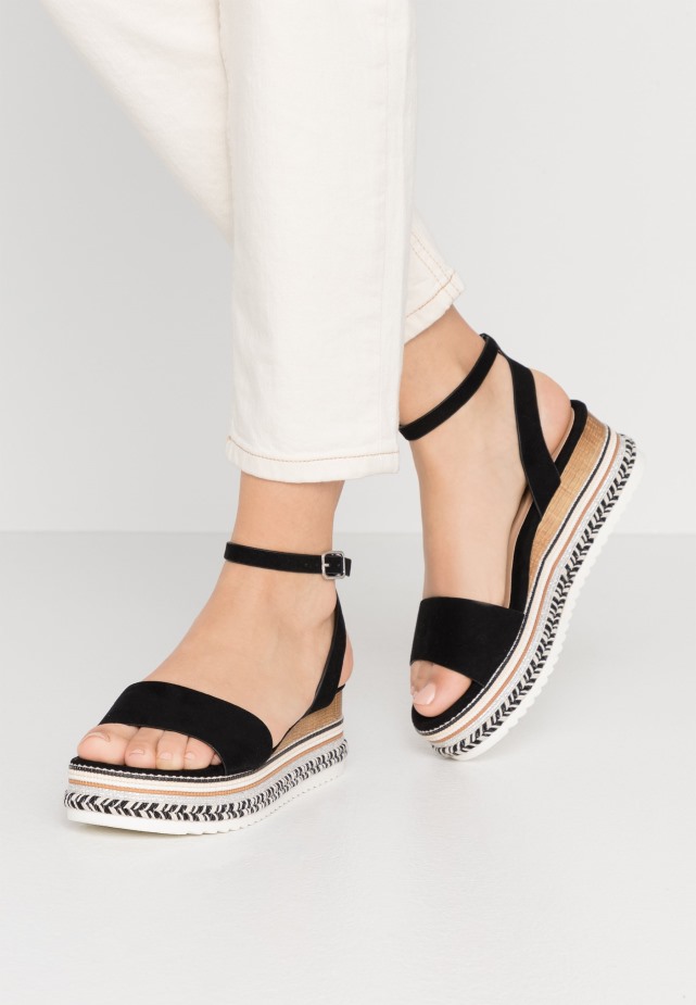 Witte Gabor T-bar Sandalen