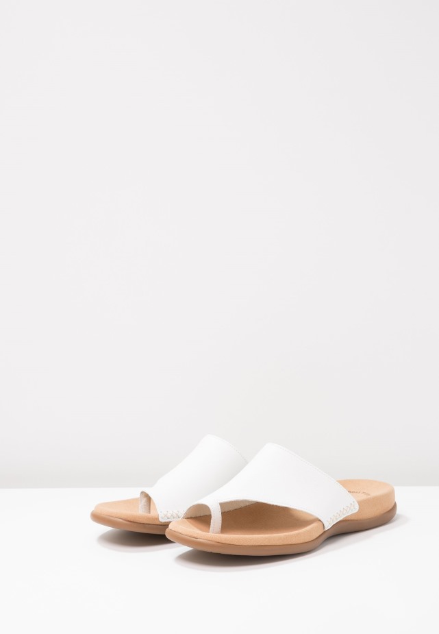 Witte Gabor T-bar Sandalen