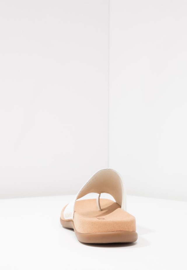 Witte Gabor T-bar Sandalen