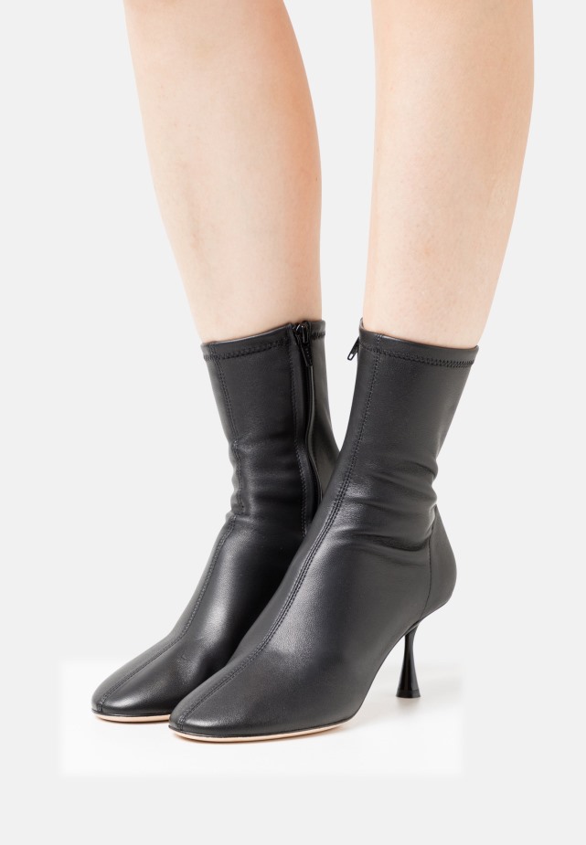 Zandkleurige Gabor Enkellaarsjes Met Plateauzool