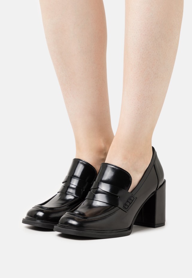 Zwart Leer - Klassieke Hakken Gabor