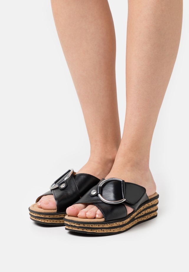 Zwarte Gabor Muilezels