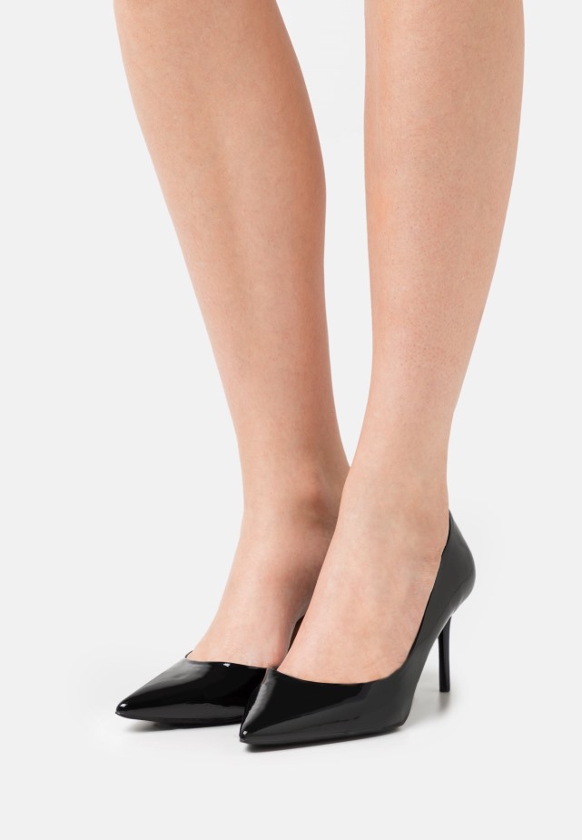 Zwarte Gabor Pumps Met Klassieke Hakken