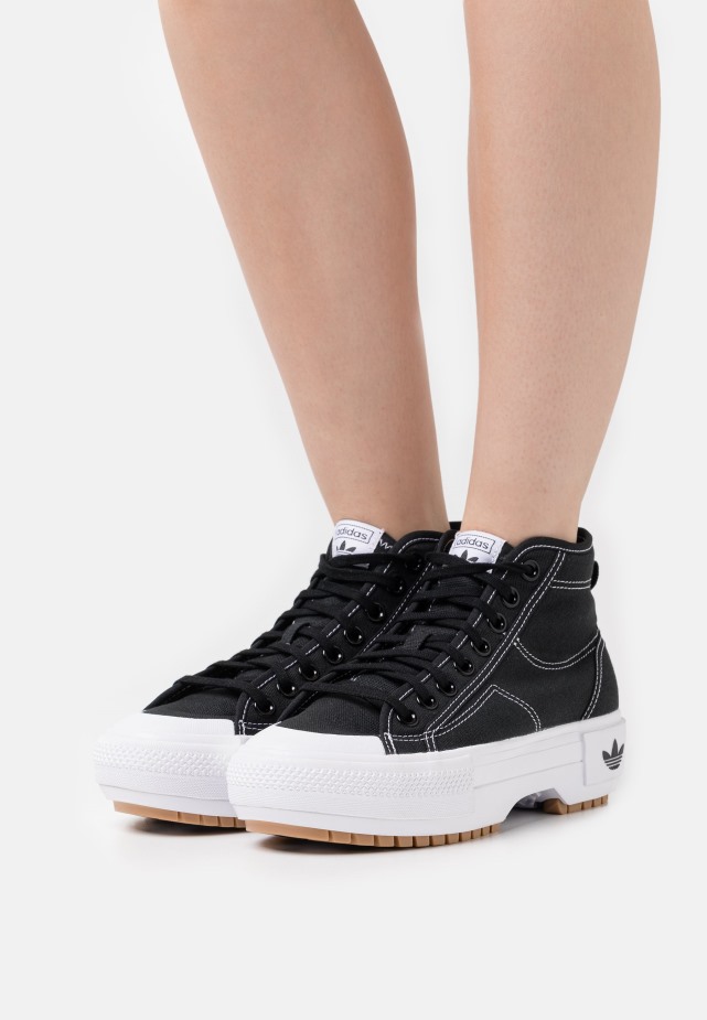 Zwarte Hoge Sneakers Van Gabor