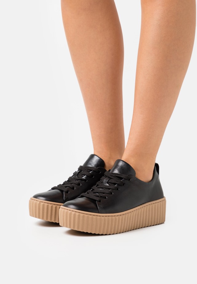 Zwarte Gabor Sneakers